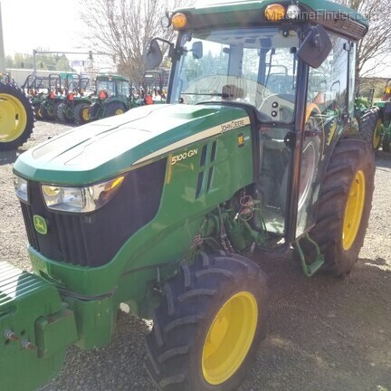 2018 John Deere 5100GN