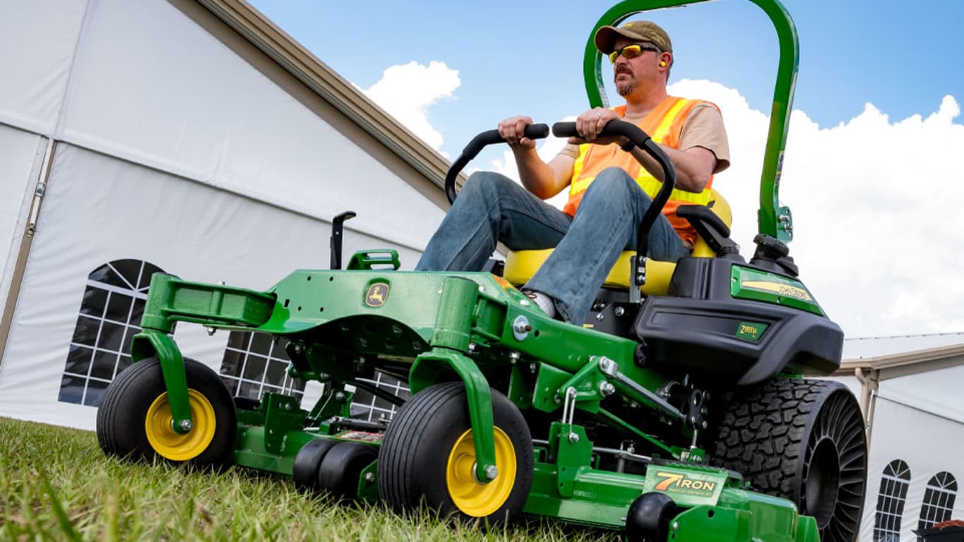 John Deere Z955M EFI
