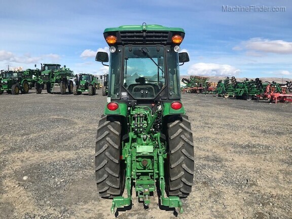 2017 John Deere 5090GV