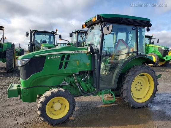 2016 John Deere 5090GV