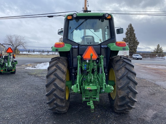 2018 John Deere 6110M