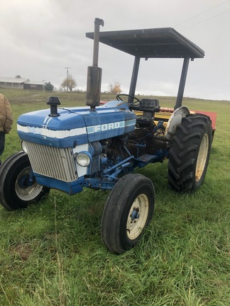 Ford 2910