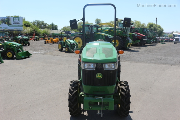 2017 John Deere 5090GV