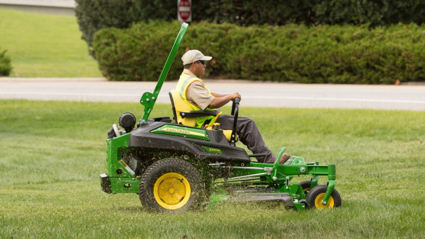 John Deere Z955M EFI