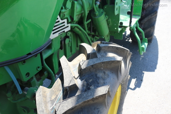 2017 John Deere 5090GV