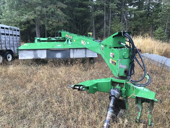 2001 John Deere 946