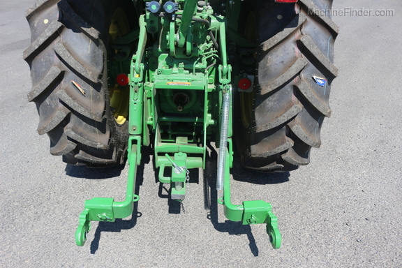 2017 John Deere 5090GV