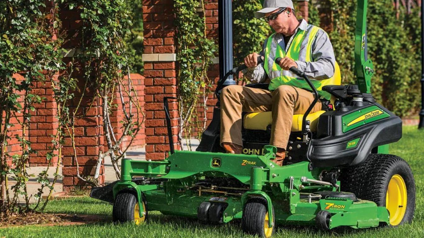 John Deere Z930R
