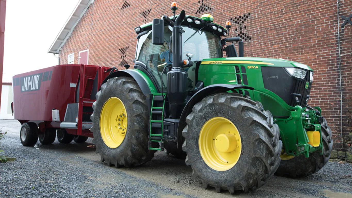 John Deere 6230R