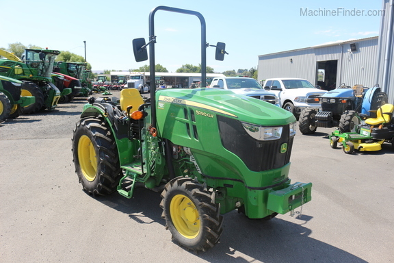 2017 John Deere 5090GV