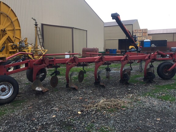 Case 7500