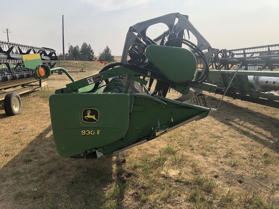John Deere 930R