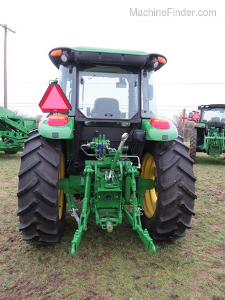 2019 John Deere 6135E