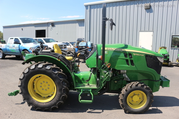 2017 John Deere 5090GV