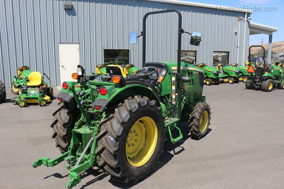 2017 John Deere 5090GV
