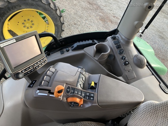 2017 John Deere 6130R