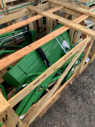 2020 John Deere 120R