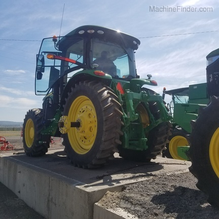 2018 John Deere 7270R