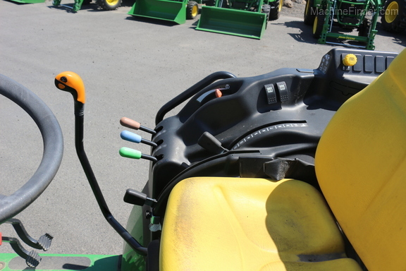 2017 John Deere 5090GV