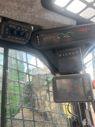 2022 John Deere 333G
