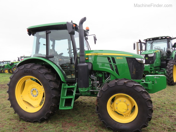 2019 John Deere 6135E