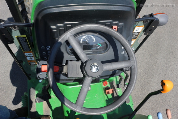 2017 John Deere 5090GV