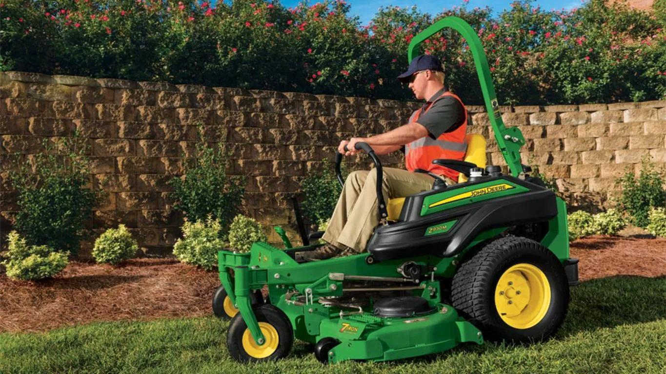 John Deere Z930M