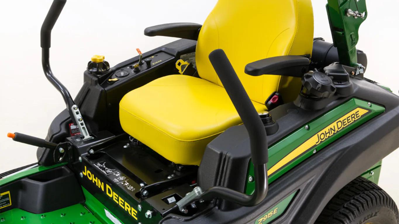 John Deere Z915E