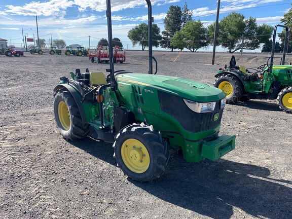 2018 John Deere 5075GL