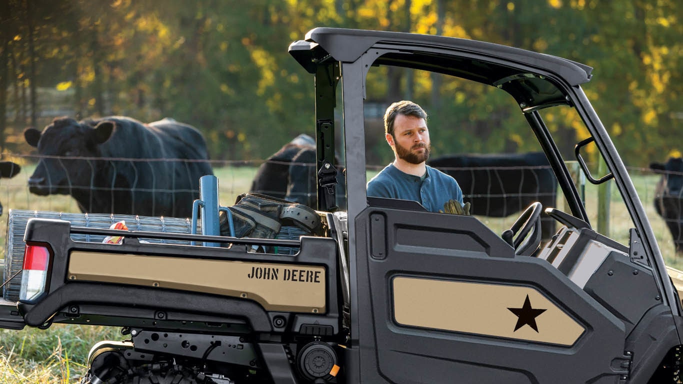 John Deere XUV835M Honor Edition