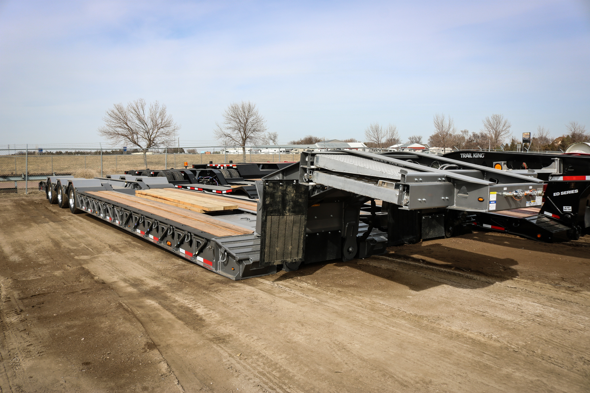 TrailKing TKHDG Hydraulic Detachable Gooseneck
