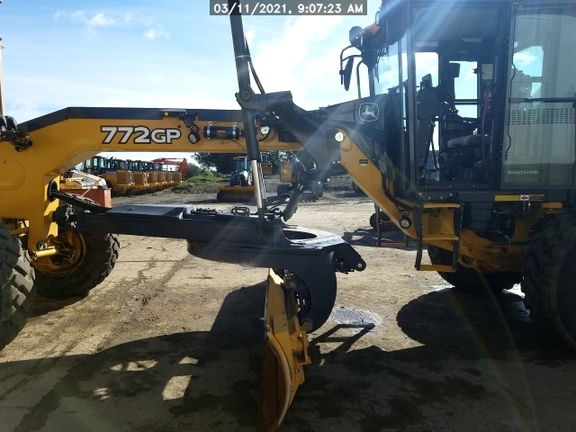 2020 John Deere 772GP