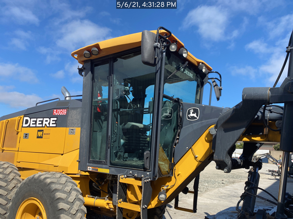 2018 John Deere 672GP