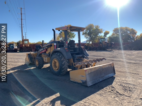 2019 John Deere 210L