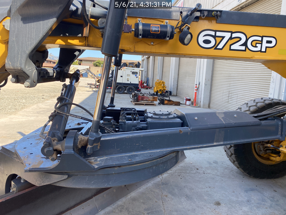 2018 John Deere 672GP
