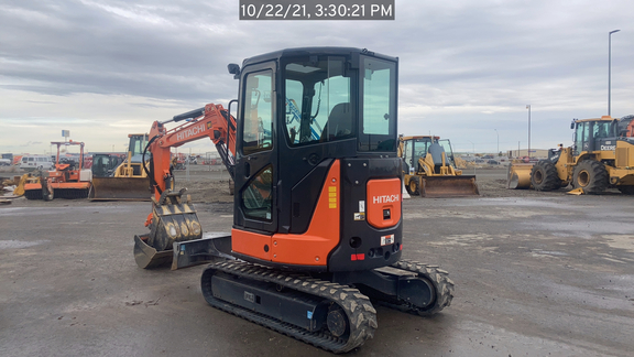 2017 Hitachi ZX30U5
