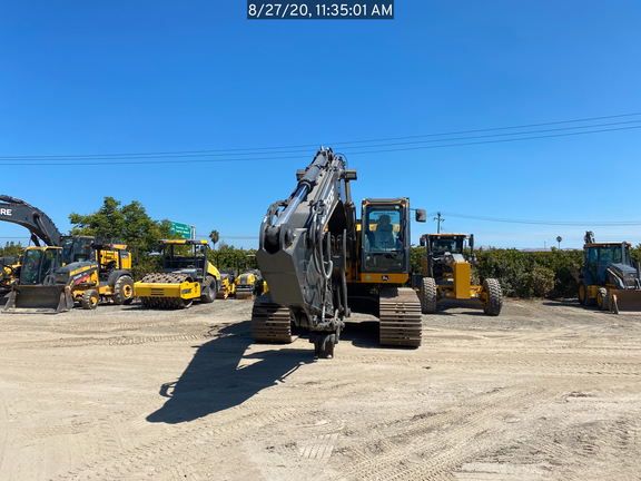 2019 John Deere 345GLC