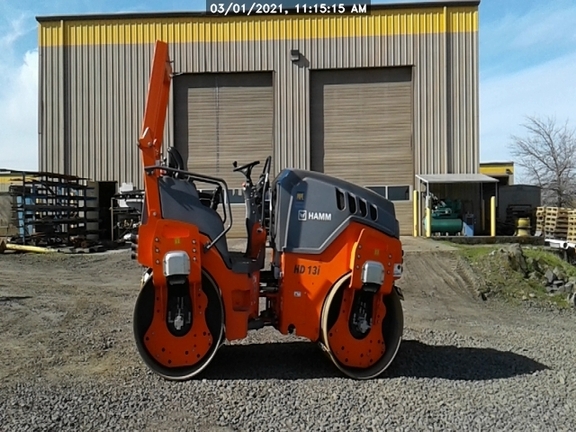 2020 Hamm HD13IV