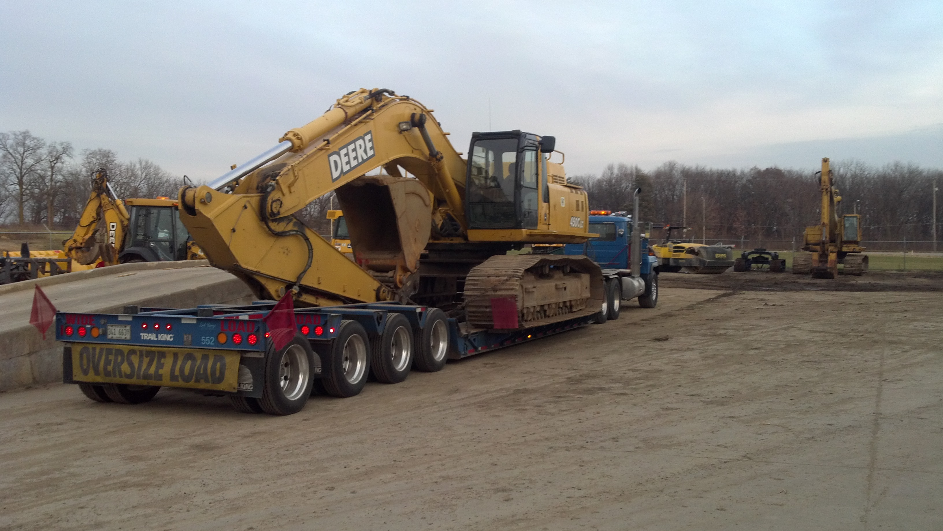 TrailKing TKHDG Hydraulic Detachable Gooseneck