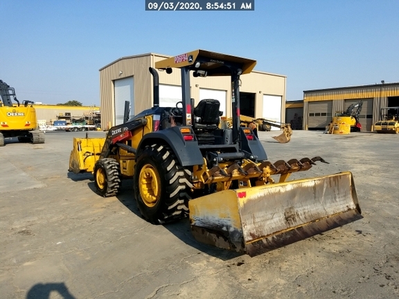 2019 John Deere 210L