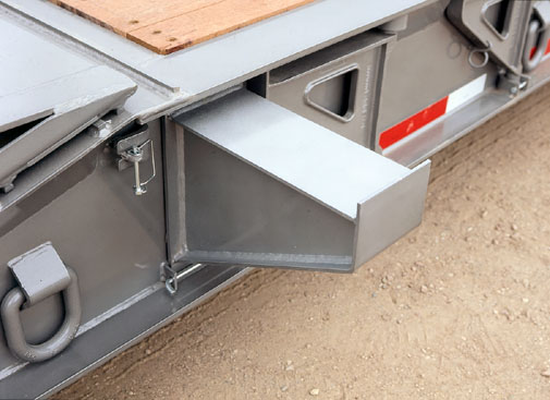 TrailKing Hydraulic Detachable Gooseneck