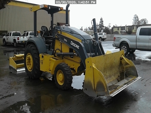 2019 John Deere 210L