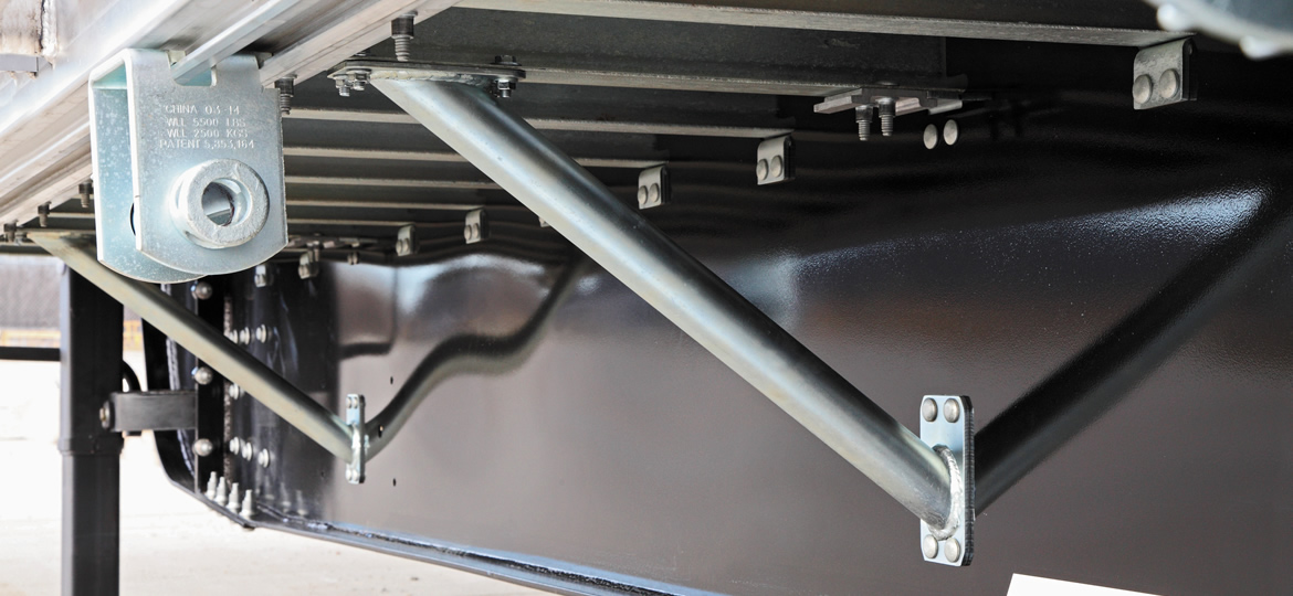 TrailKing Steel-Aluminum Step Deck