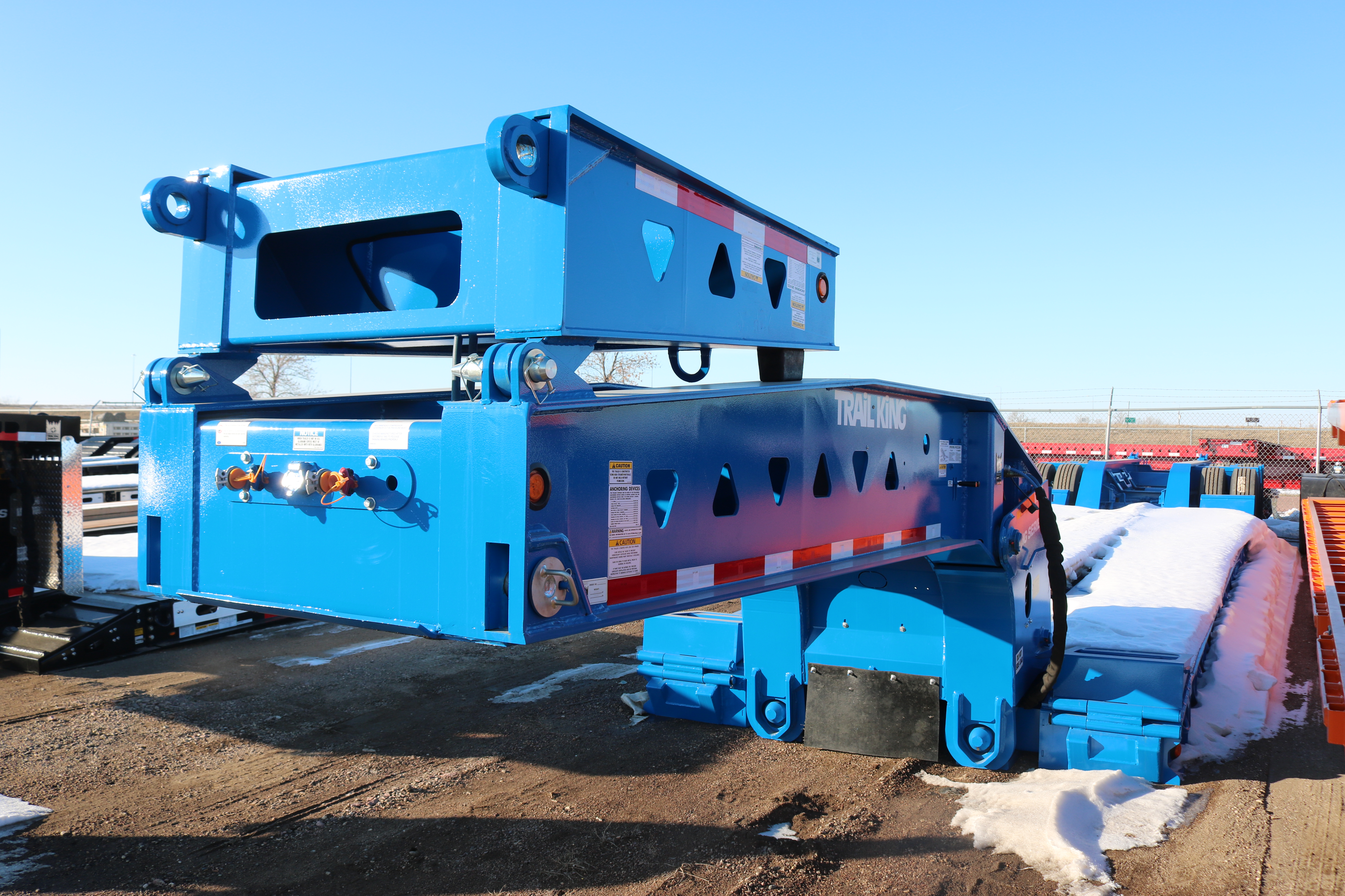 TrailKing TKHDG Hydraulic Detachable Gooseneck