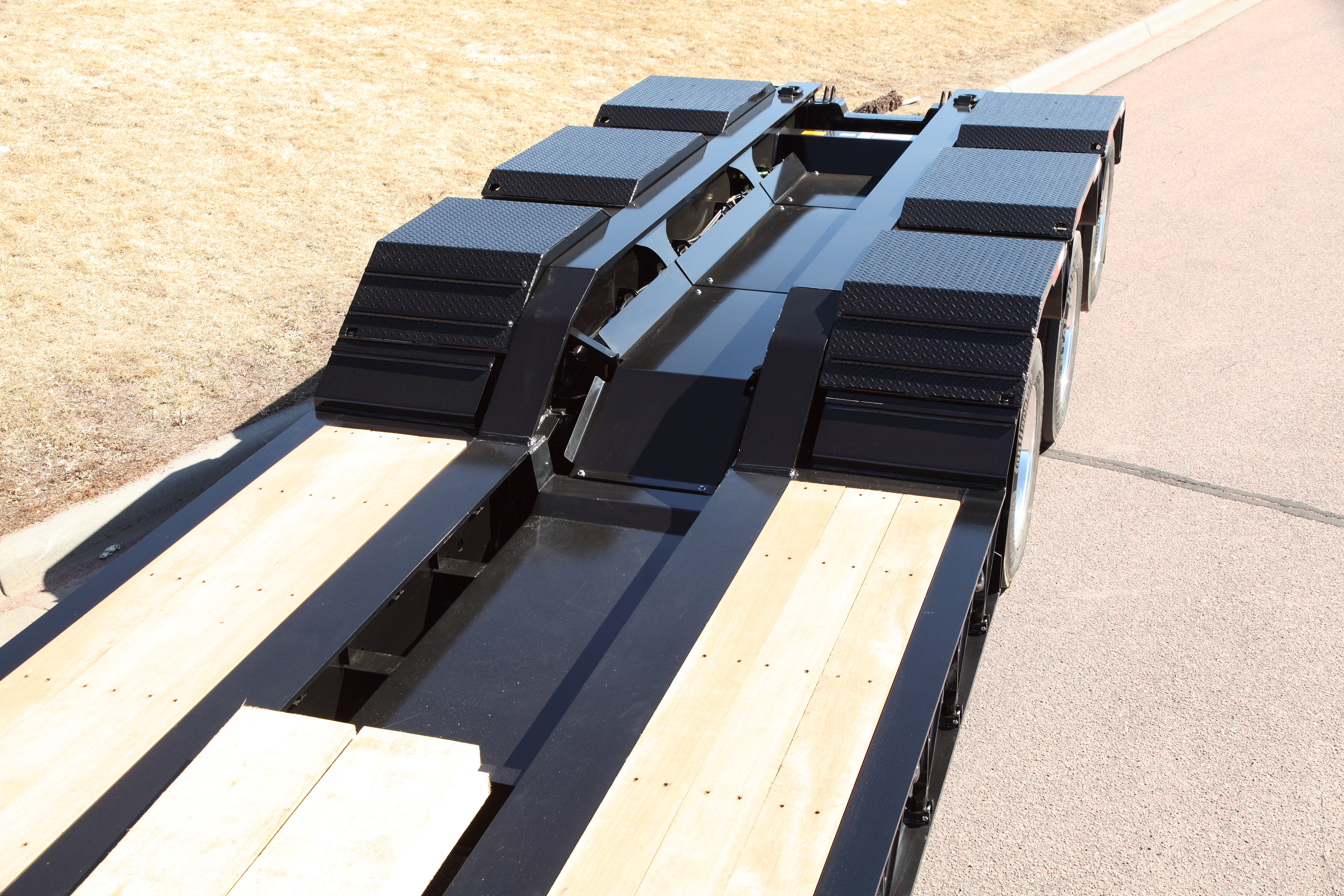 TrailKing TKHDG Hydraulic Detachable Gooseneck