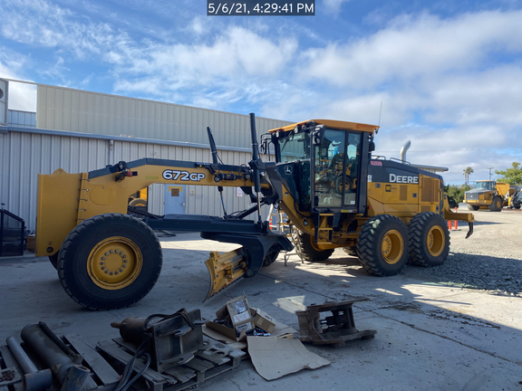 2018 John Deere 672GP