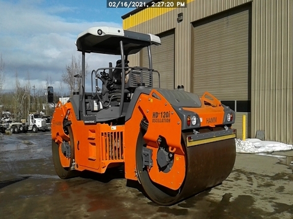 2019 Hamm HD120I