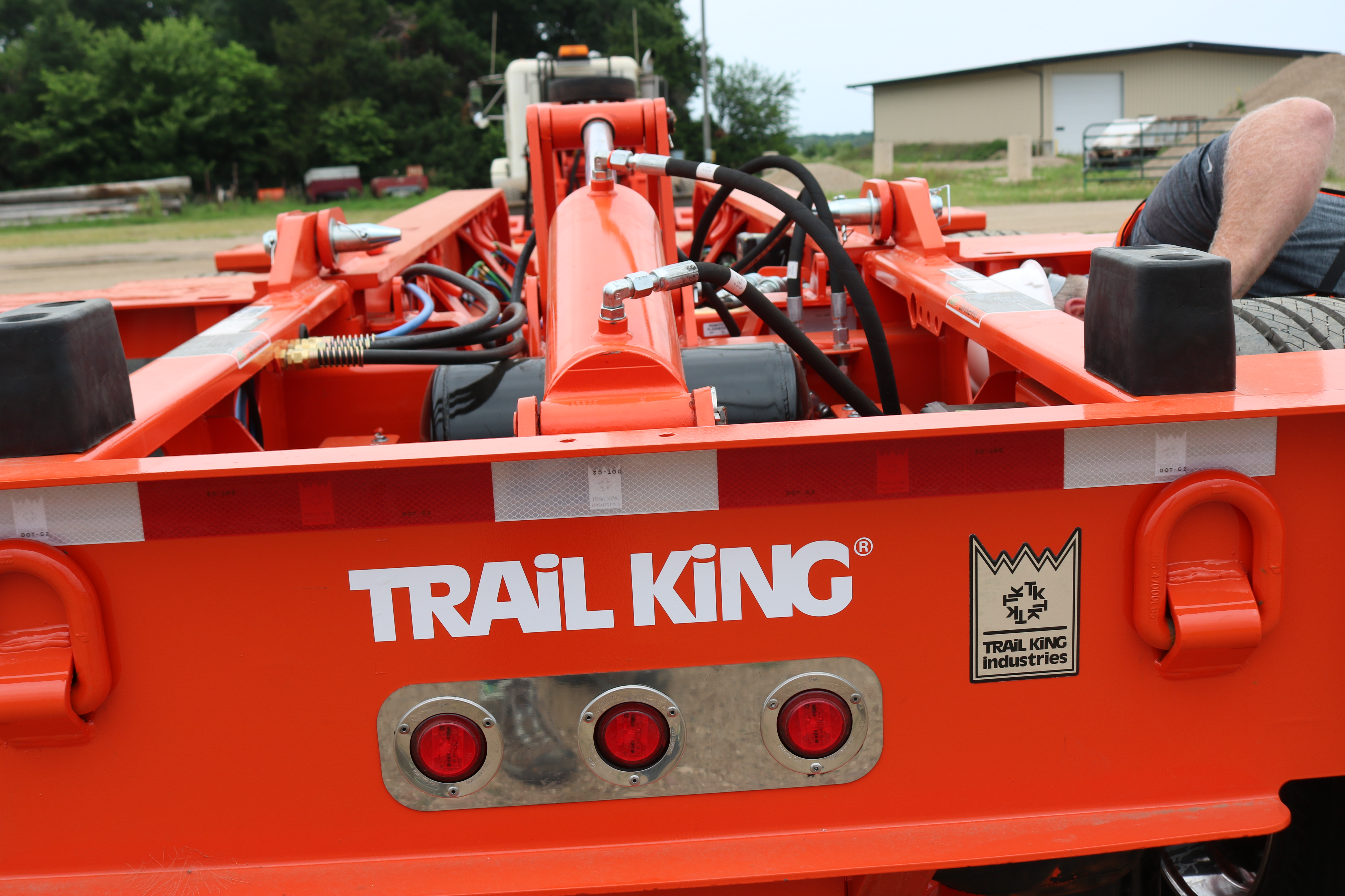 TrailKing TKHDG Hydraulic Detachable Gooseneck
