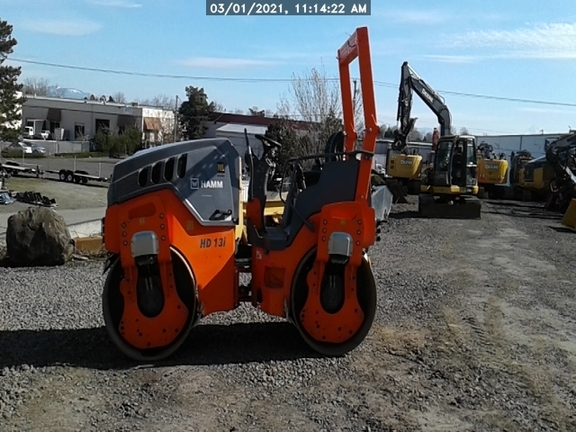 2020 Hamm HD13IV