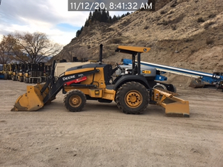 2019 John Deere 210L